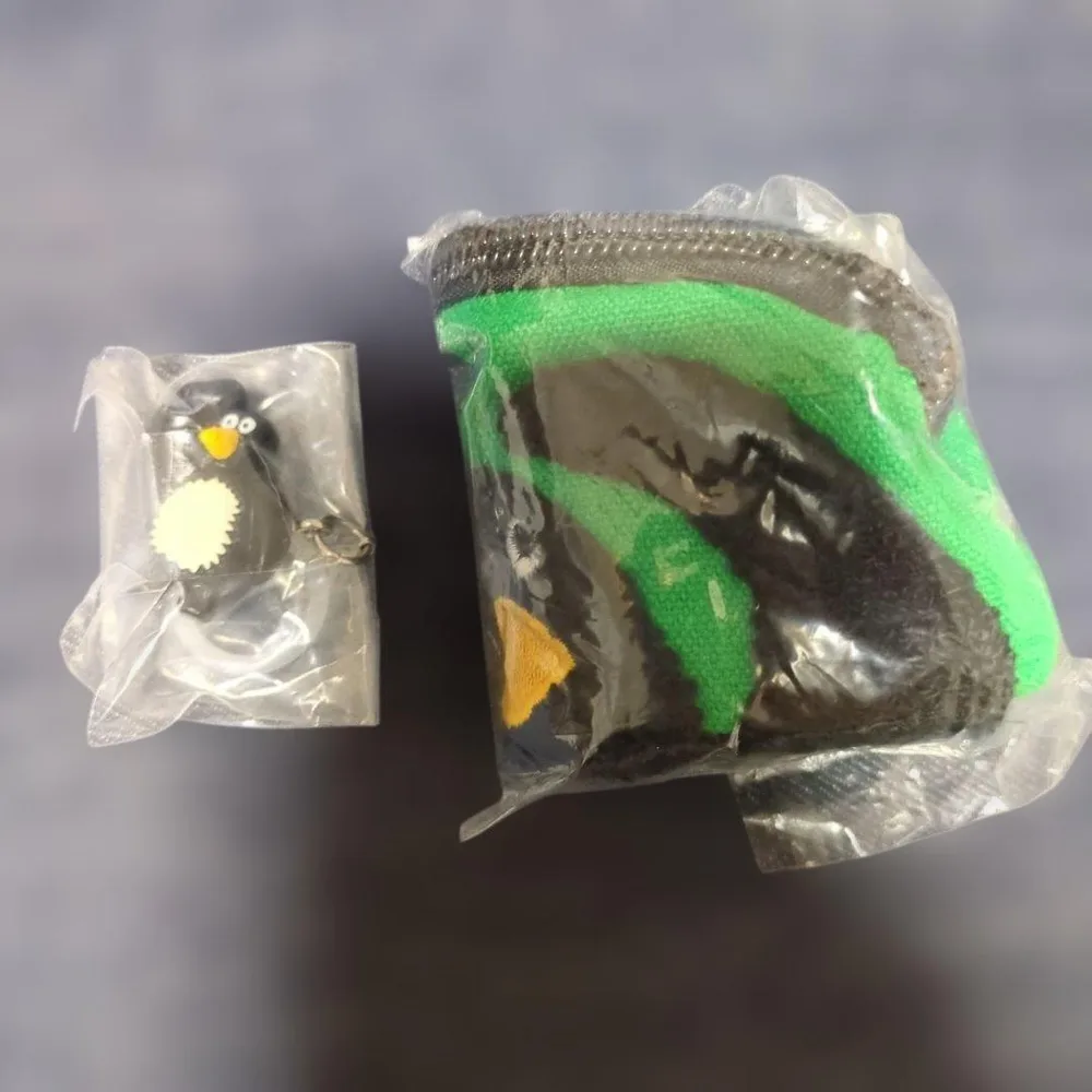 DaisukeKondoもこもこポーチ ペンギン pengin めじるし