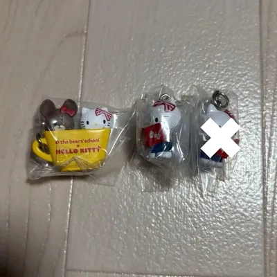 くまのがっこう×サンリオ めじるしアクセサリー ガチャ 2種
