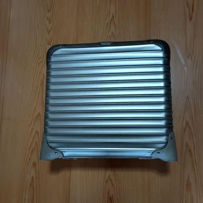 生産終了RIMOWA チタニウムビジネストローリー2輪