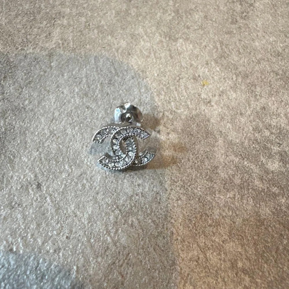 CHANEL ココマーク ピアス 片耳