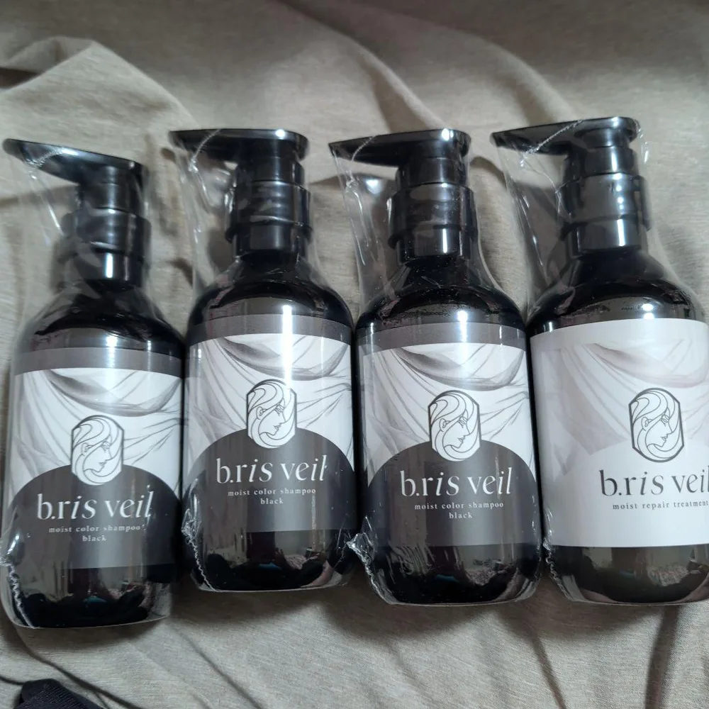 b.ris veil モイストカラーシャンプー&トリートメント 値下げしました