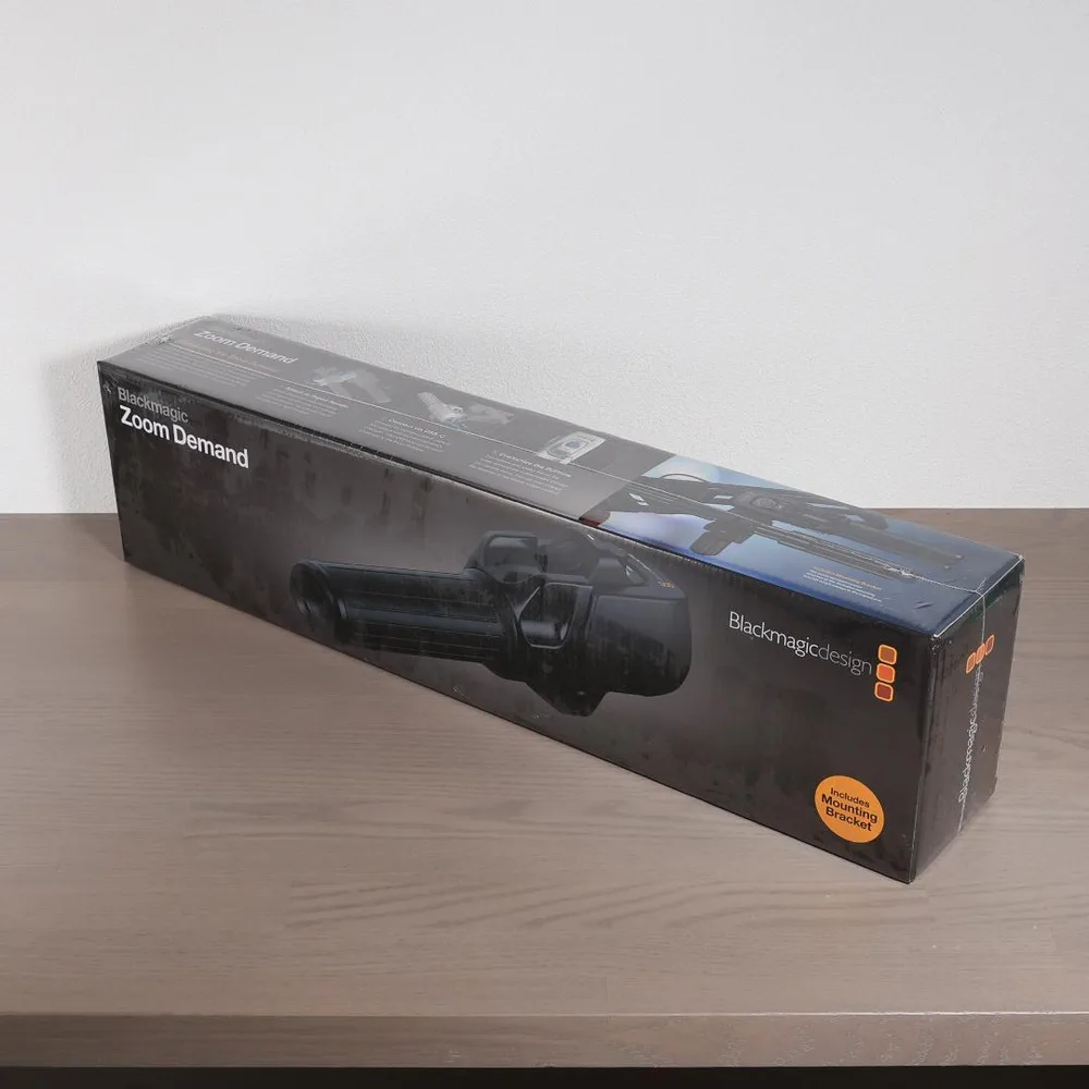 【新品】Blackmagic Zoom Demand 本体