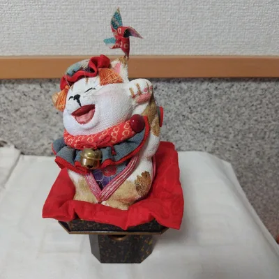 招き華ねこ『三方付き』