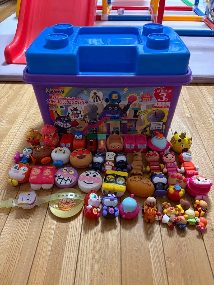アンパンマン だだんだんブロックバケツ 大量フィギュアセット