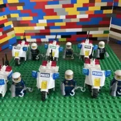 LEGO レゴ シティ 警察官 警察 ポリス 白バイ バイク セット