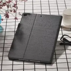iPadケース 第9/8/7世代 10.2インチ 手帳 木目調 黒