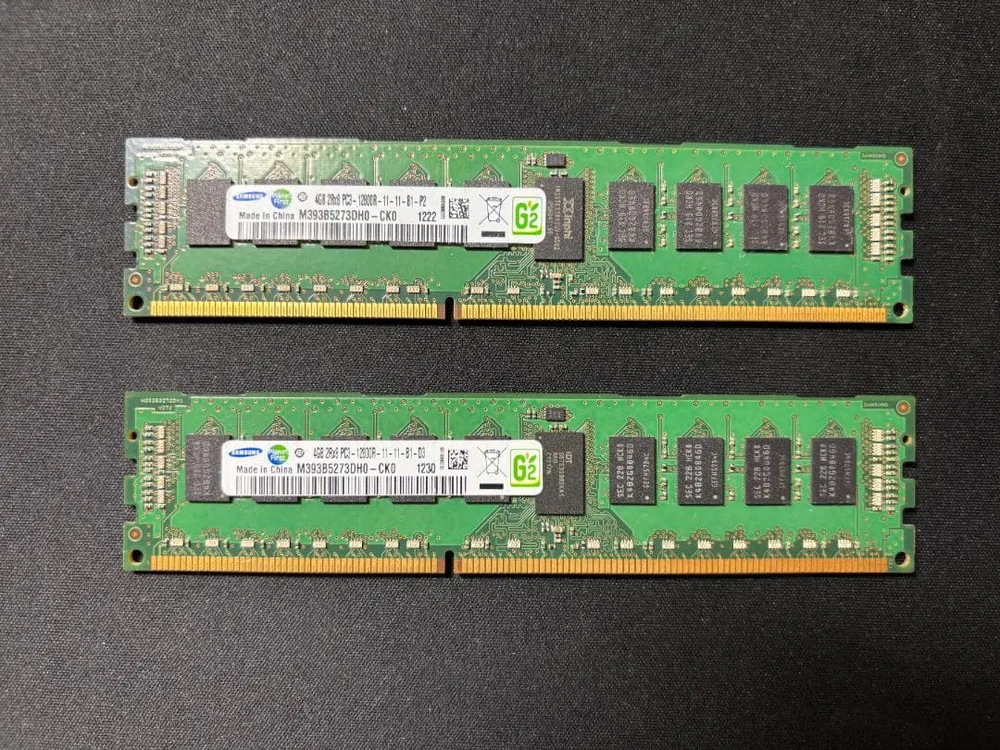 Samsung 4GB DDR3 ECC Registered サーバー用メモリ