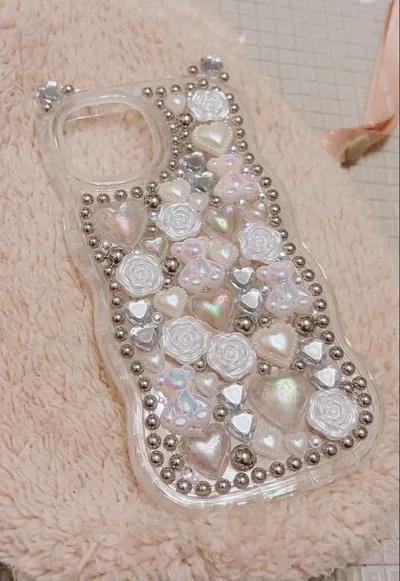 ハンドメイド デコ iPhone14.15ケース ホワイト