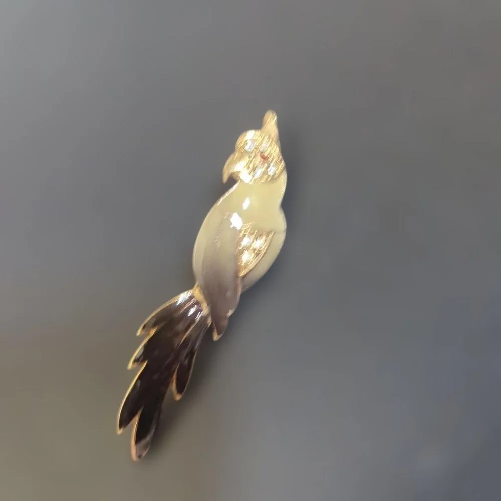 鳥モチーフ ブローチ ゴールドカラー新品