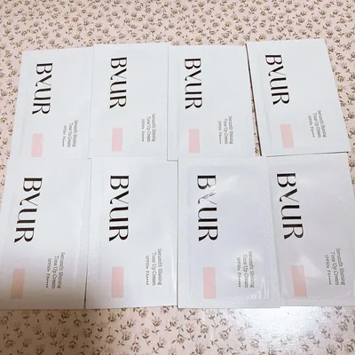 BYUR セラムフィット シャイニング トーンアップクリーム サンプル 8点