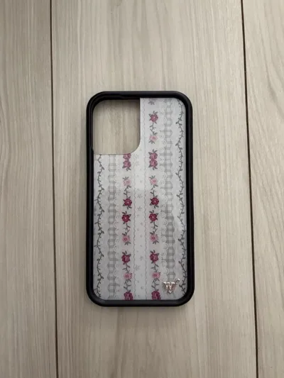 さ*ぼ様 Wildflower iPhone 16 スマホケース 花柄