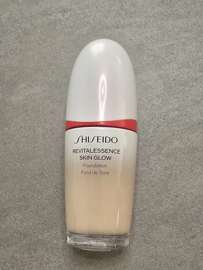 SHISEIDO REVITALESSENCE SKIN GLOW 140