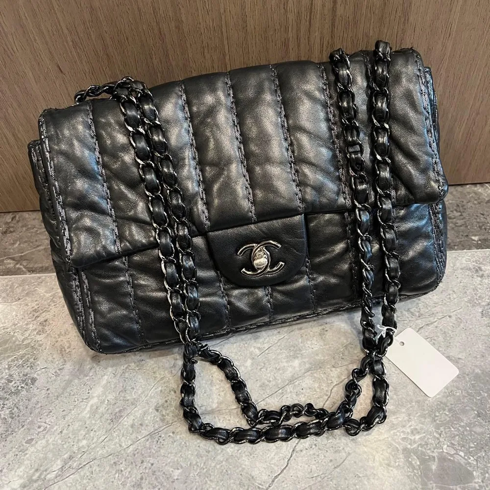 CHANEL ショルダーバッグ ブラック c y43