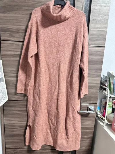 UNIQLO タートルネック ニットワンピース ピンク XS
