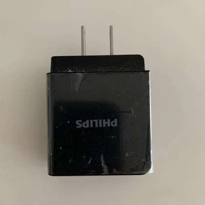 PHILIPS DLP4325N 18W USB充電器 ブラック