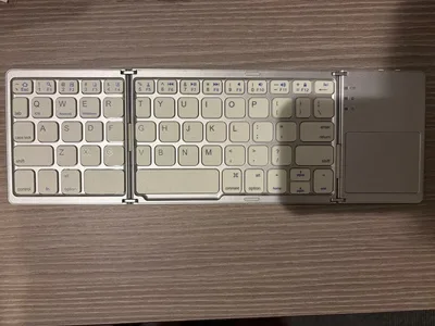 折りたたみ式 Bluetooth キーボード タッチパッド搭載