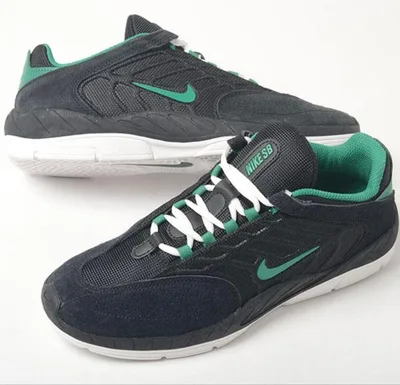 รองเท้าผ้าใบ Nike SB สีดำ/เขียว
