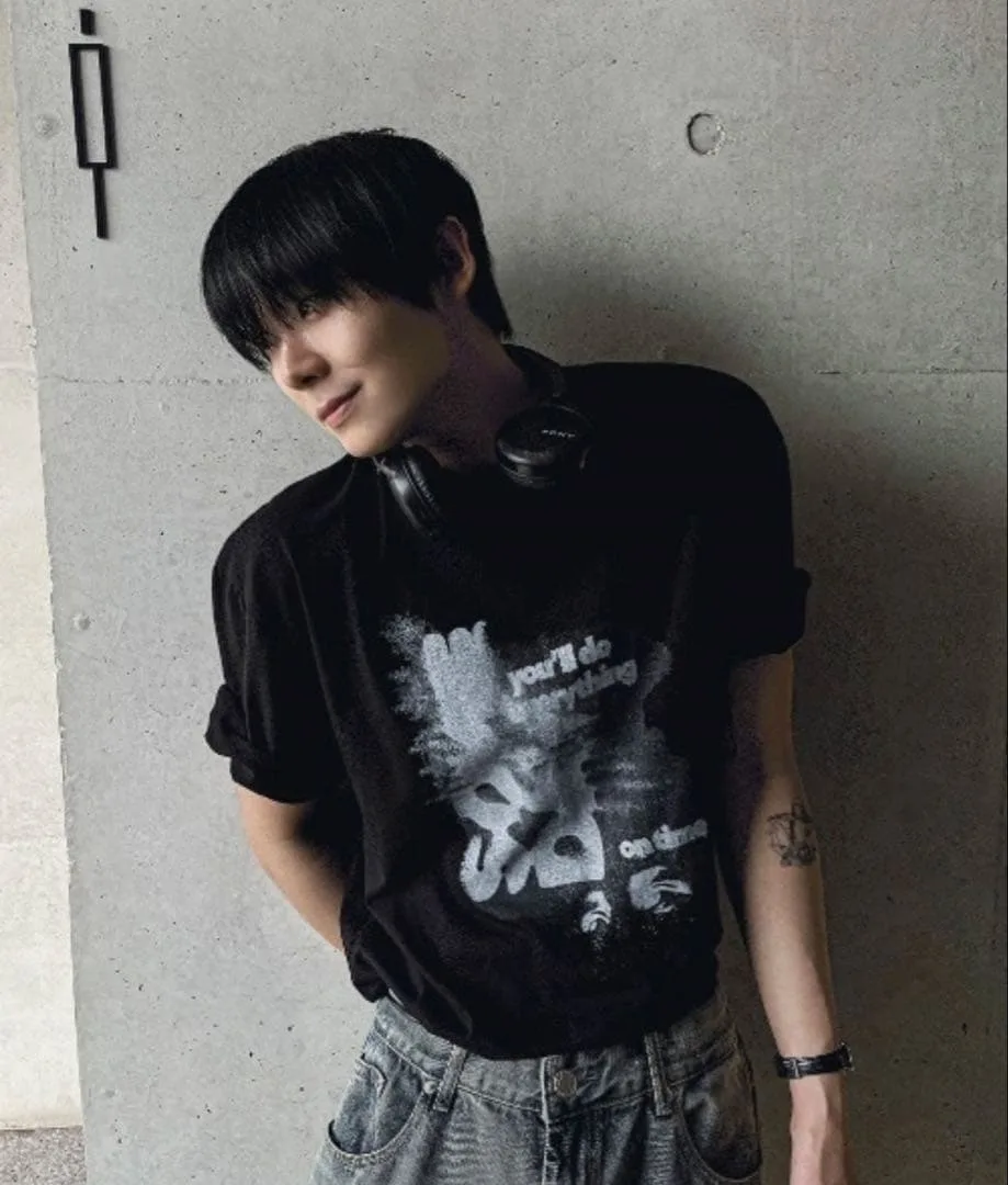 グラフィックプリント 半袖Tシャツ