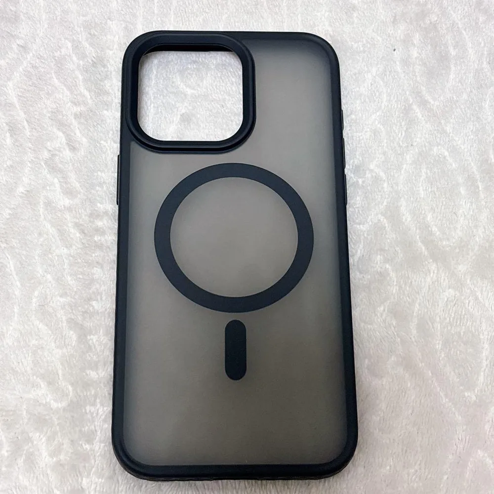 iPhone15ProMaxケース マグセーフ対応 米軍規格 半透明 ブラック
