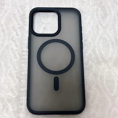 iPhone15ProMaxケース マグセーフ対応 米軍規格 半透明 ブラック