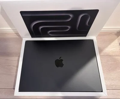 MacBook Pro 14インチ M5 Pro 24GB 1TB