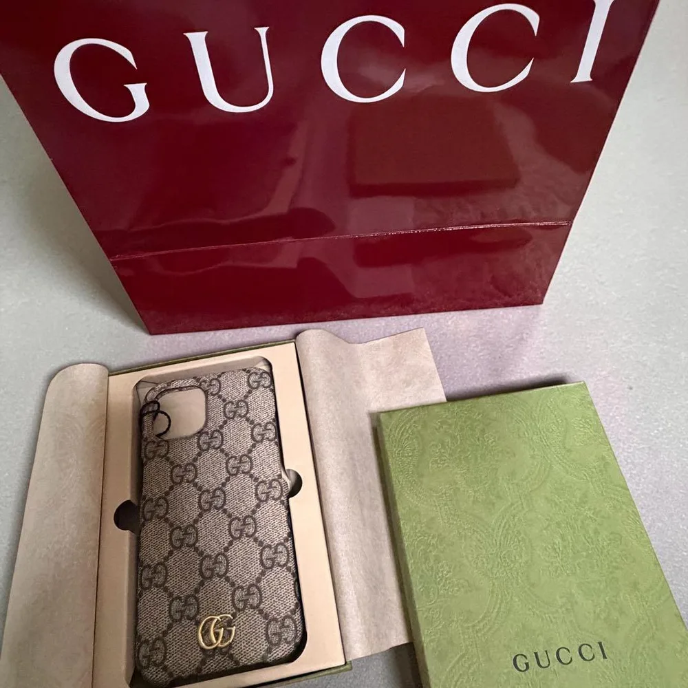 【Gucci】グッチ オフィディア ダブルG ロゴ iPhone15ケース 新品
