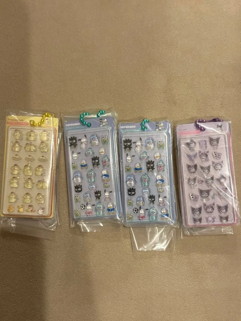 サンリオ ボンボンドロップ シールガチャキーホルダー4個セット