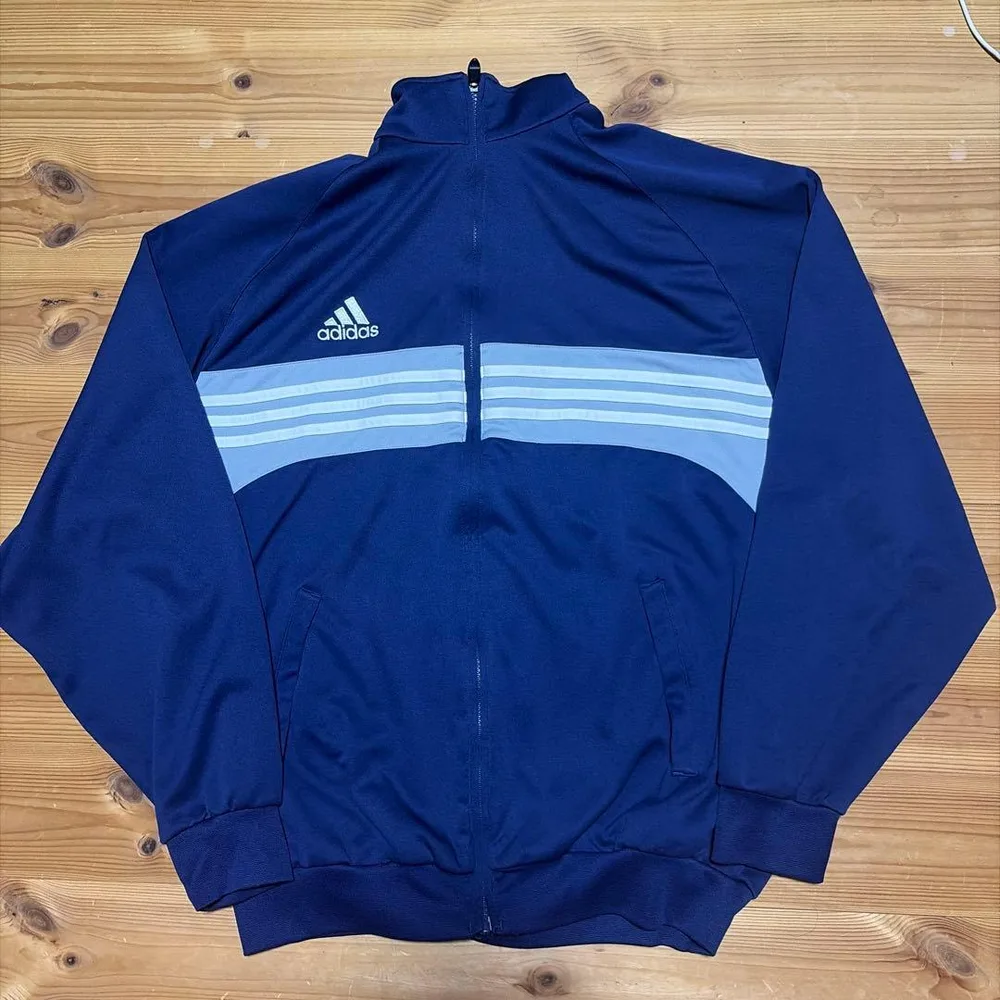 adidasアディダス トラックジャケット ジップアップ