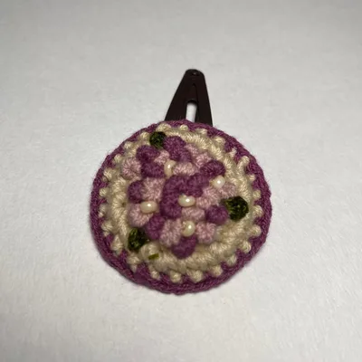 ハンドメイド ニット刺繍 ぱっちんどめ