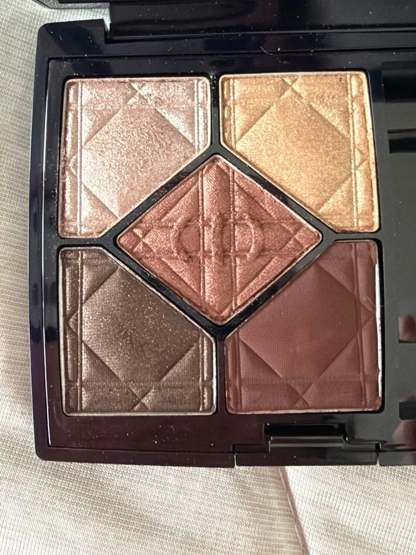 Dior サンク クルール 677 HYPNOTIZE