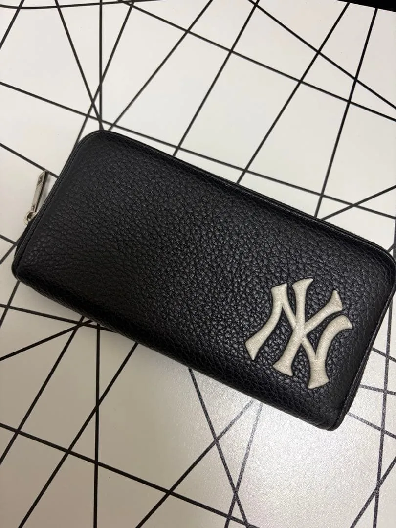 MLB New York Yankees 長財布 ラウンドファスナー ブラック