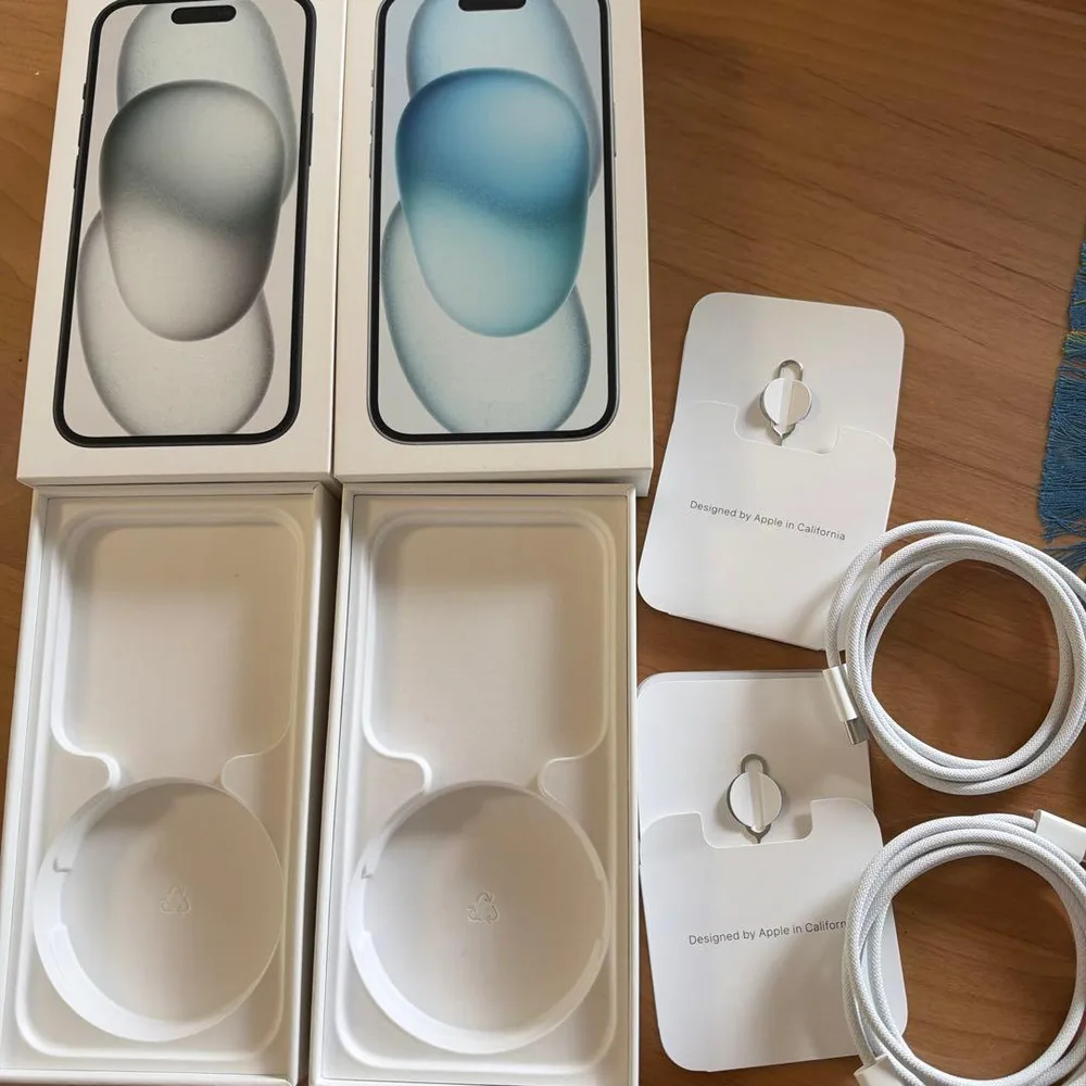 Apple iPhone 15 箱のみ 2個
