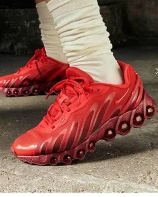 NIKE W AIR MAX DN8 HF5509-600 24.0㎝レディース