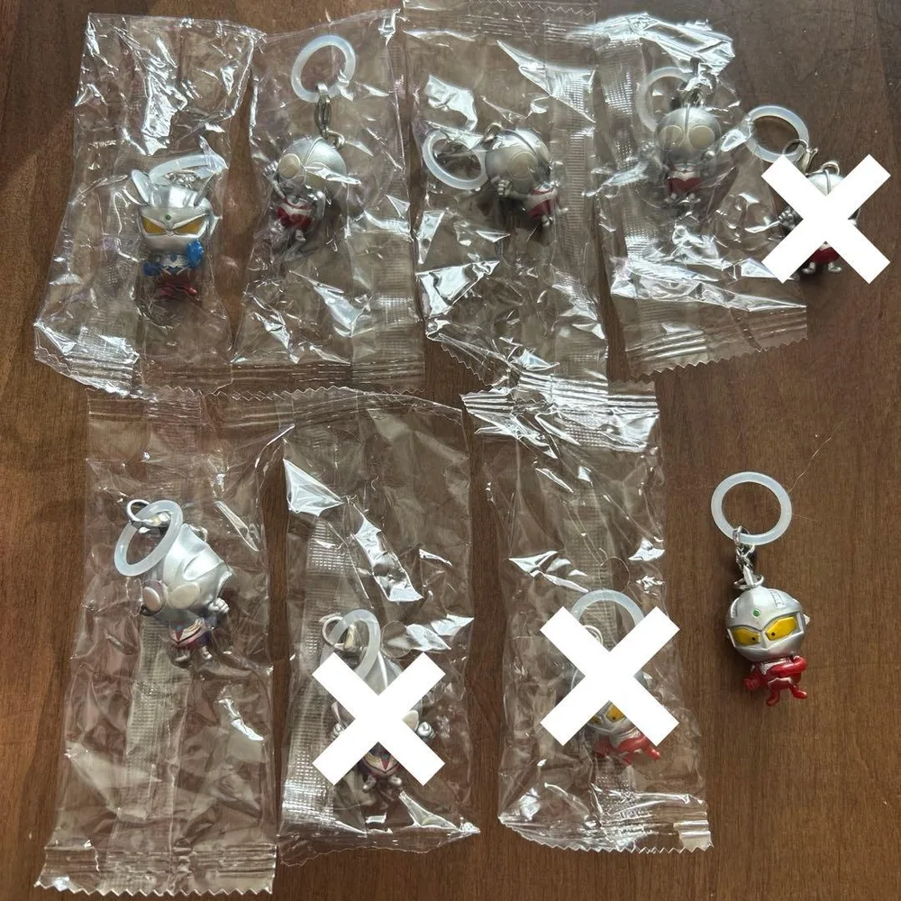 ウルトラマン MINI ULTRA ART めじるしアクセサリー
