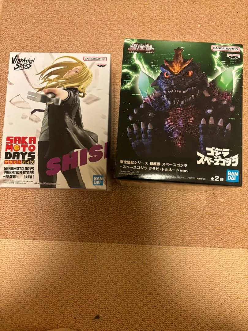 非売品 バンダイ フィギュア 2点