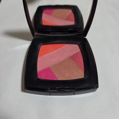 CHANEL サンキス リボン アーモニー ドゥ ブラッシュ