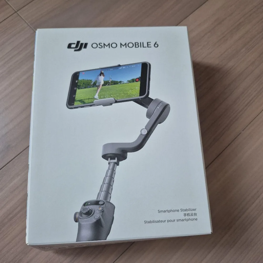 DJI早い者勝ち Osmo Mobile 6 スマートフォンスタビライザー