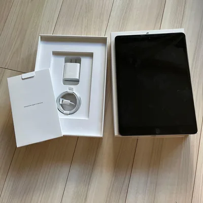 新品未使用 iPad (第8世代) 32GB Wi-Fi