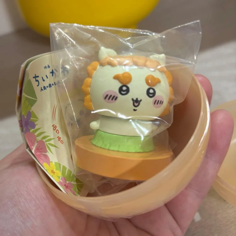 ちいかわ ガチャガチャシーサー ふりふりヘッドフィギュア