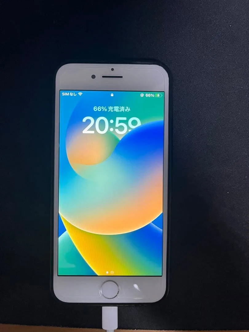iPhone8バッテリー50%64GB