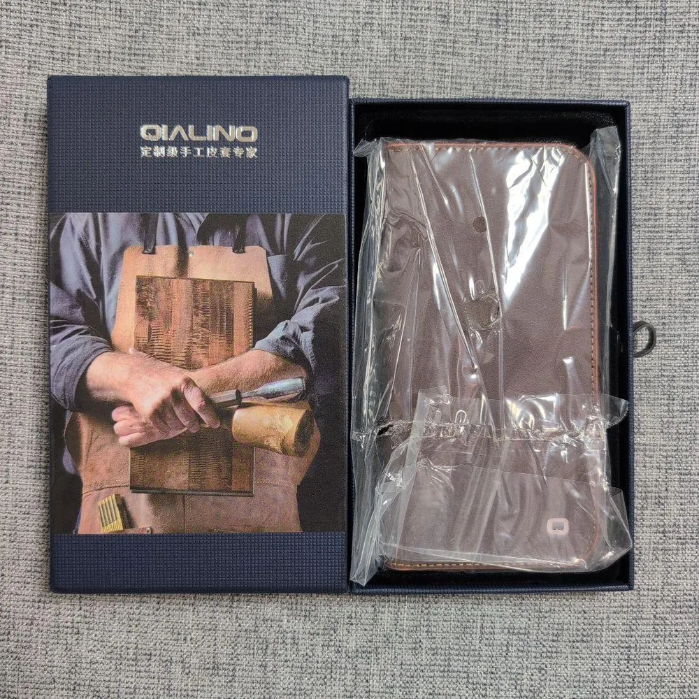 【新品】QIALINO 高級レザー 手帳型スマホケース iPhone18pro