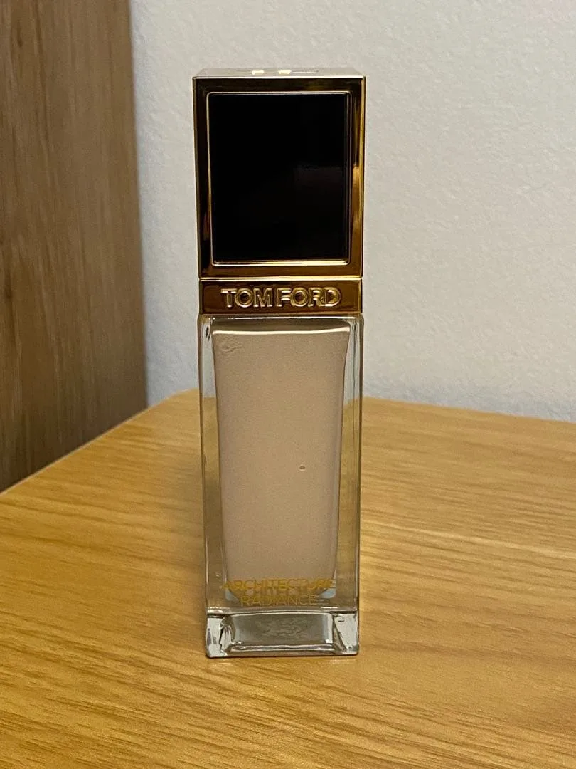 TOM FORD アーキテクチャー ファンデーション 2.0N
