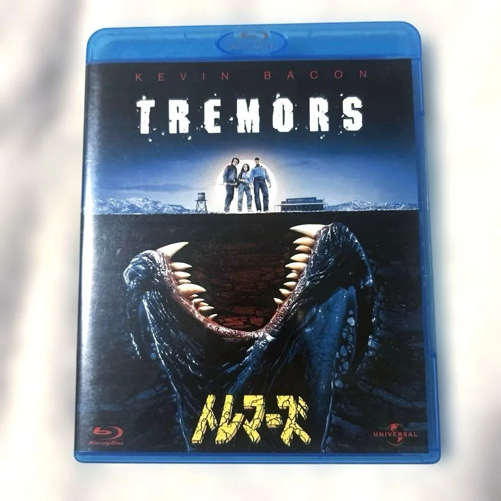 ชุด Tremors Blu-ray และ DVD ('89 US) (การผลิตจำกัดเวลา ชุด 2 แผ่น)