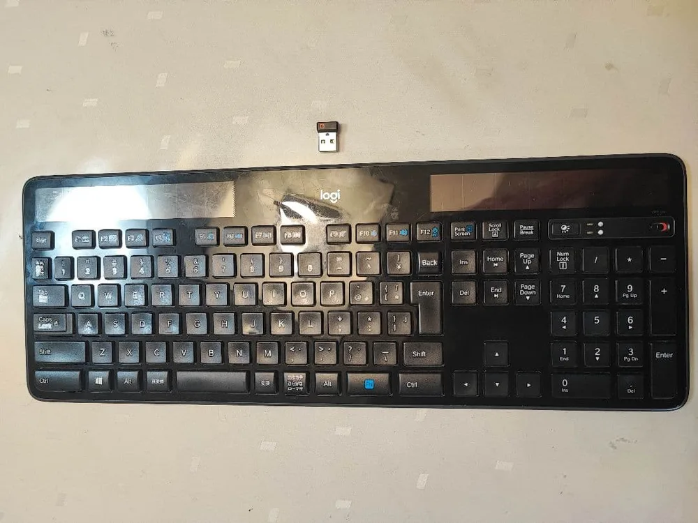 Logicool K750 ソーラーキーボード ワイヤレス