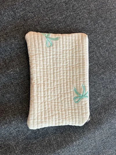 リボン刺繍 キルティング ミニポーチ