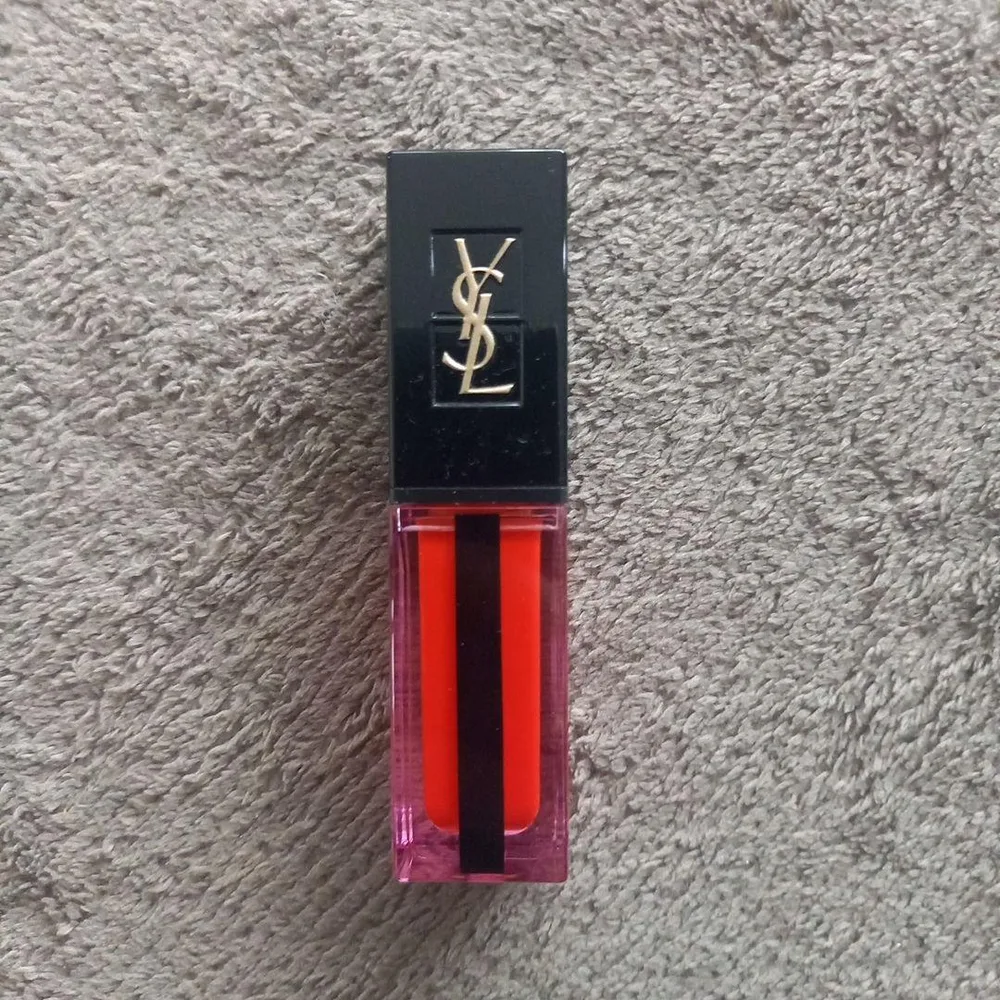 YSL ルージュ ピュールクチュール ヴェルニ ウォーターステイン 618