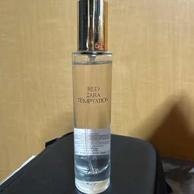 ZARA レッド テンプテーション 30ml オードパルファム