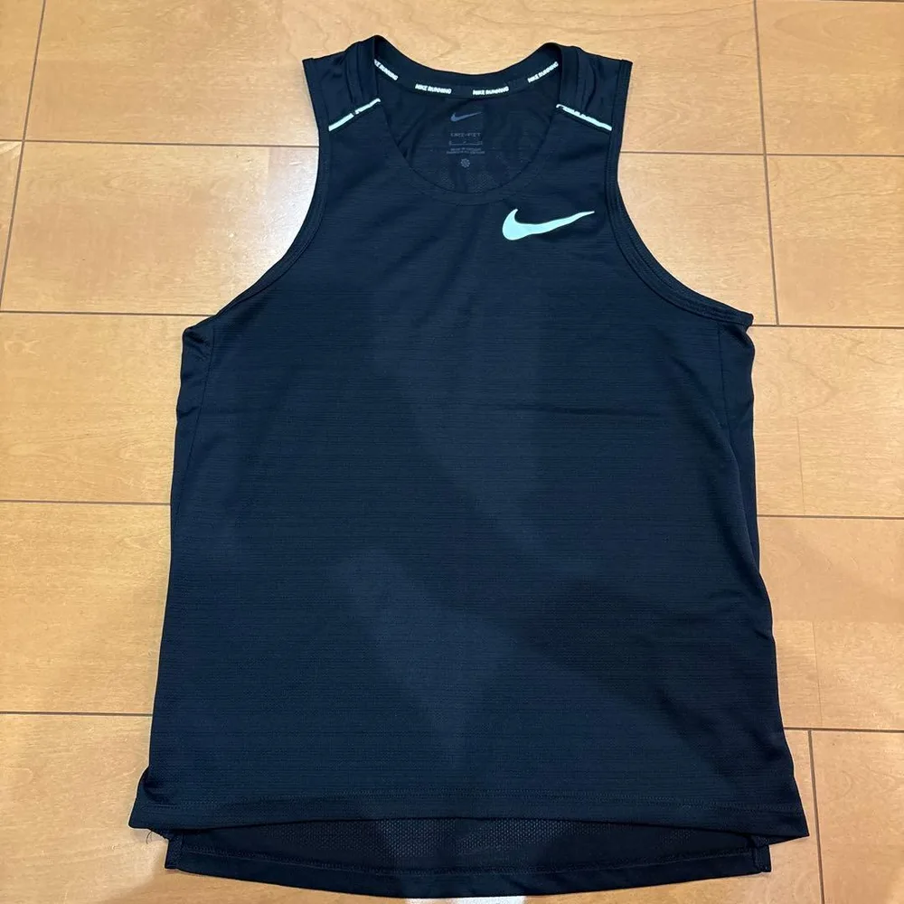 美品☆ NIKE ランニングシャツ シングレット ヴェイパーフライ トレーニング