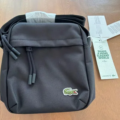 LACOSTE ラコステ ショルダーバッグ ブラック定価12000円