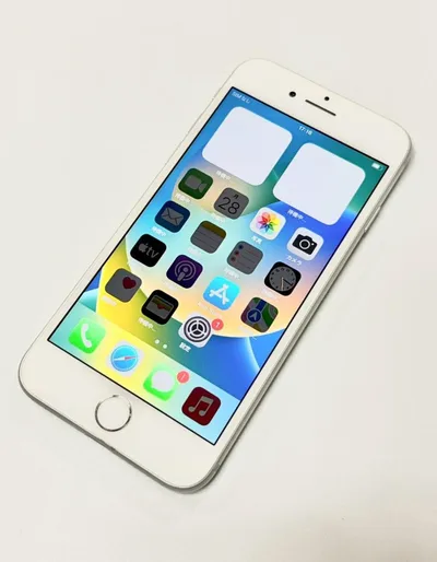 【美品】Apple iPhone 8 64GB NQ792J/A シルバー 本体